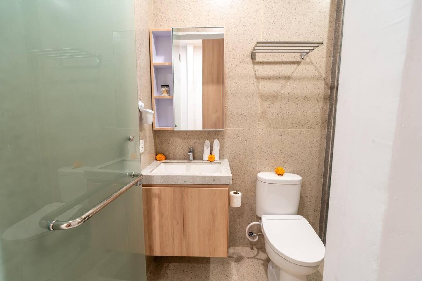 Alyxia 1 Bedroom Apartment In Central Seminyak Kültér fotó